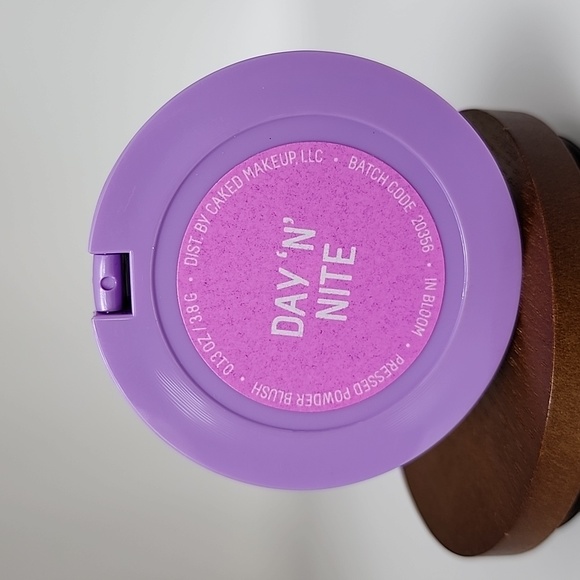 Half Caked In Bloom Day N' Nite Pressed Powder Blush - Picture 3 of 7